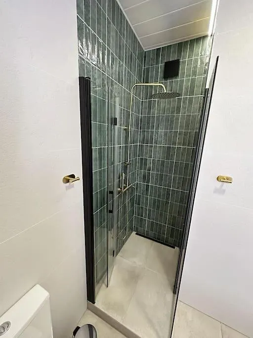 Comfortable Apartment In Center With Private Parking Garage Málaga