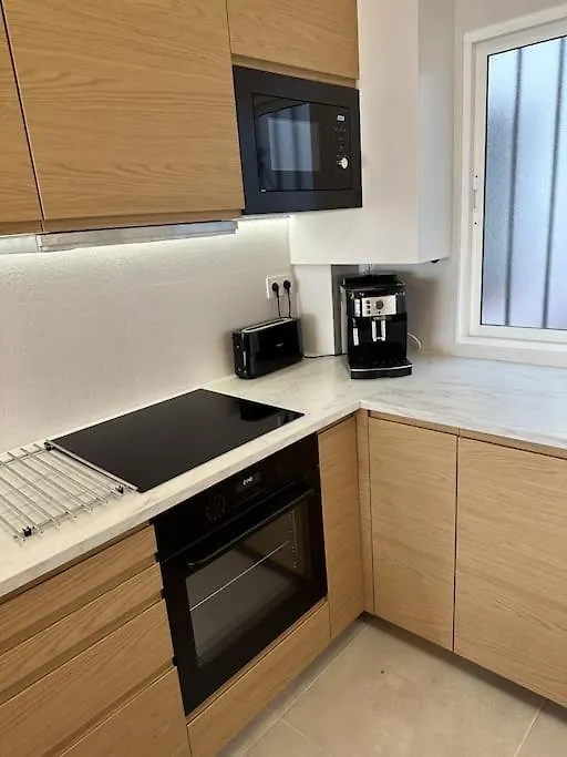 Comfortable Apartment In Center With Private Parking Garage Malaga