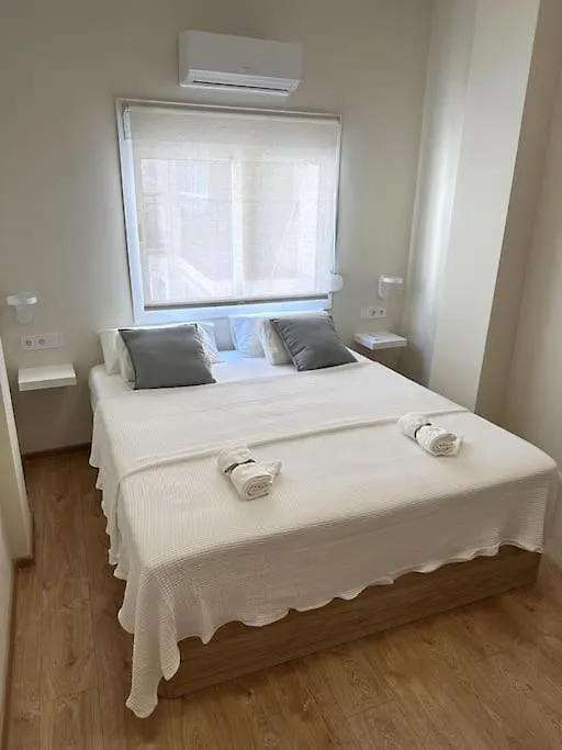 Comfortable Apartment In Center With Private Parking Garage Malaga