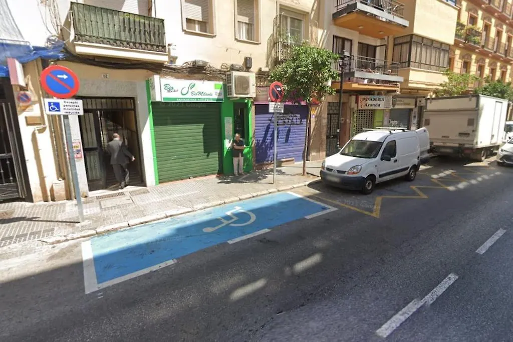 Comfortable Apartment In Center With Private Parking Garage Malaga