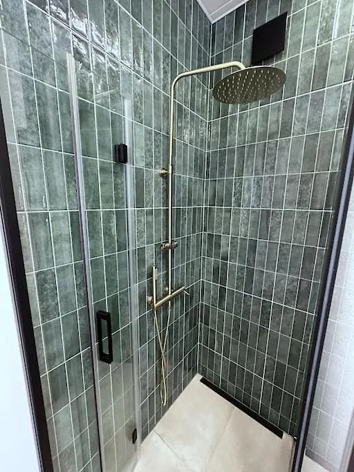 Comfortable Apartment In Center With Private Parking Garage 马拉加