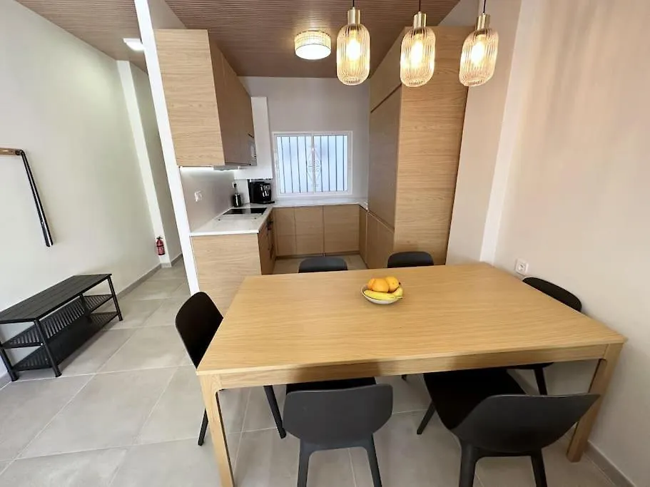 Comfortable Apartment In Center With Private Parking Garage 马拉加